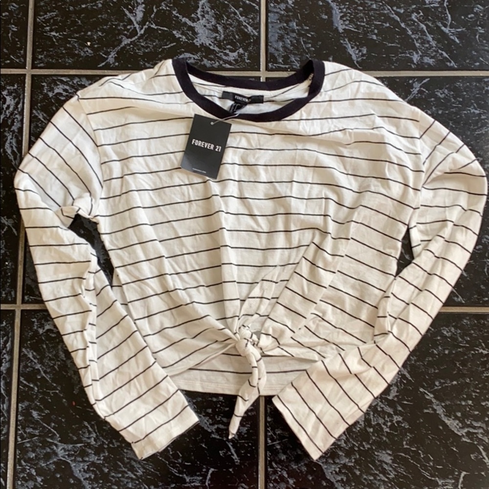 long sleeves crop top